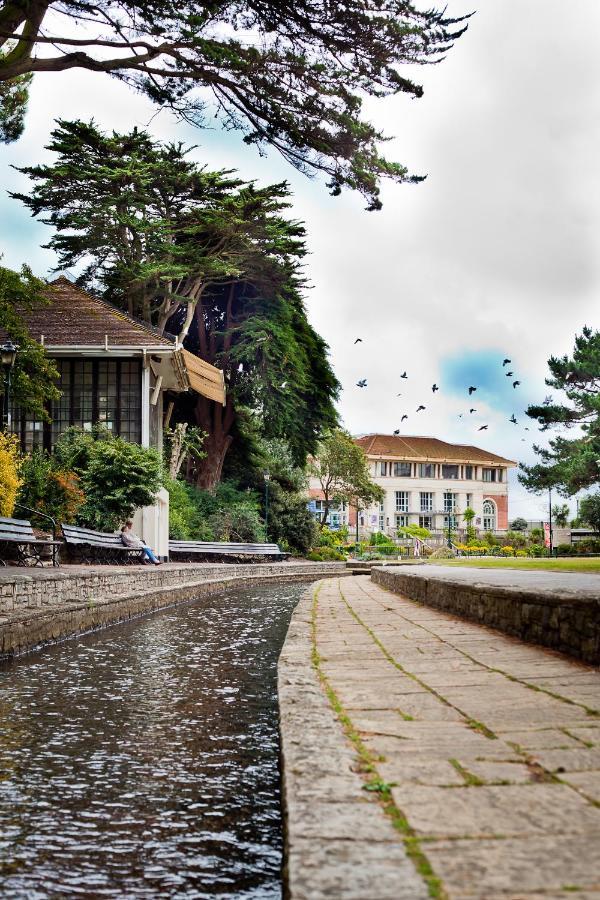 A Cozy House To Stay In Sunny บอร์นมัธ ภายนอก รูปภาพ